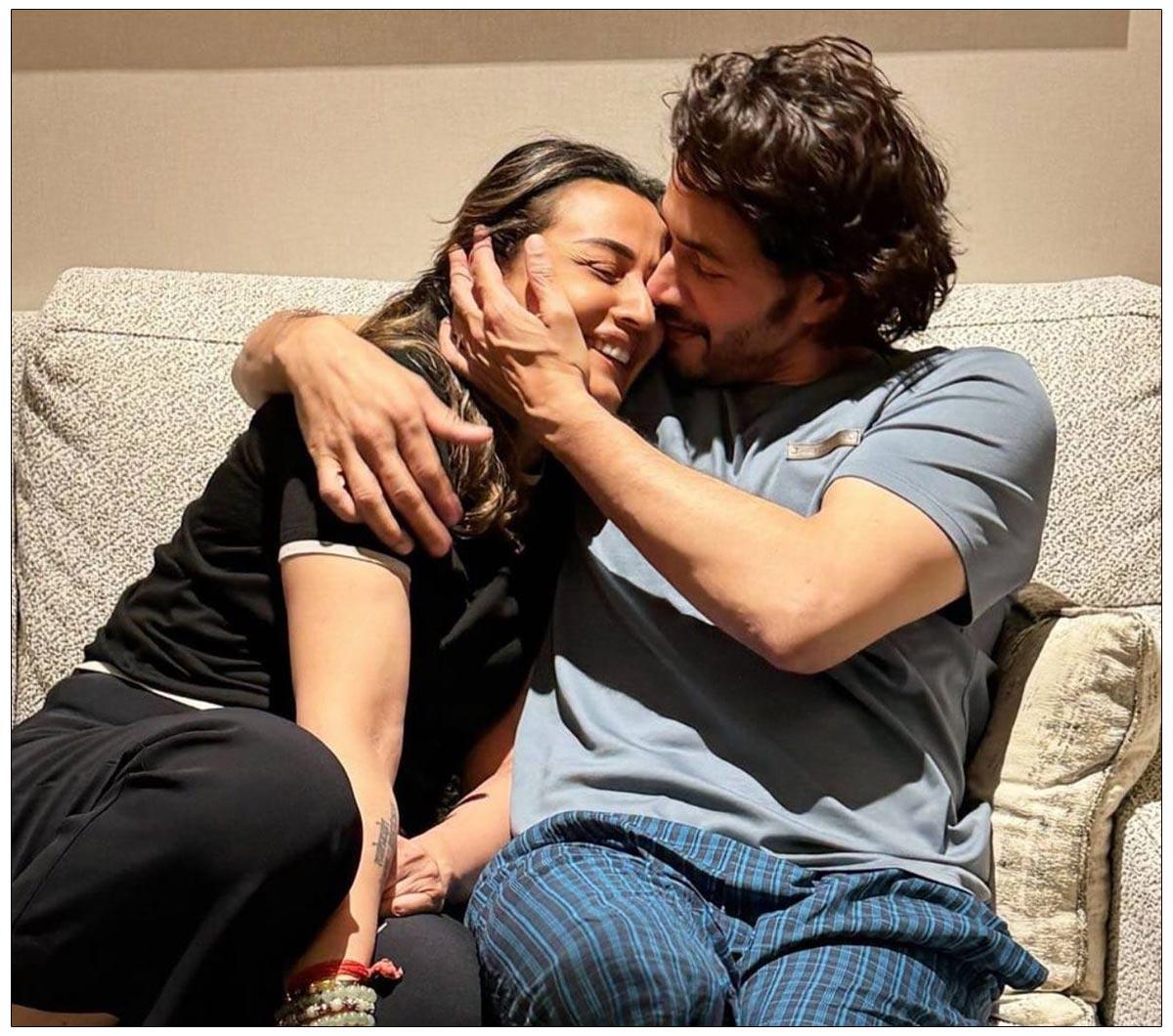 Mahesh Babu - Namrata Sends Romantic New Year Wishes