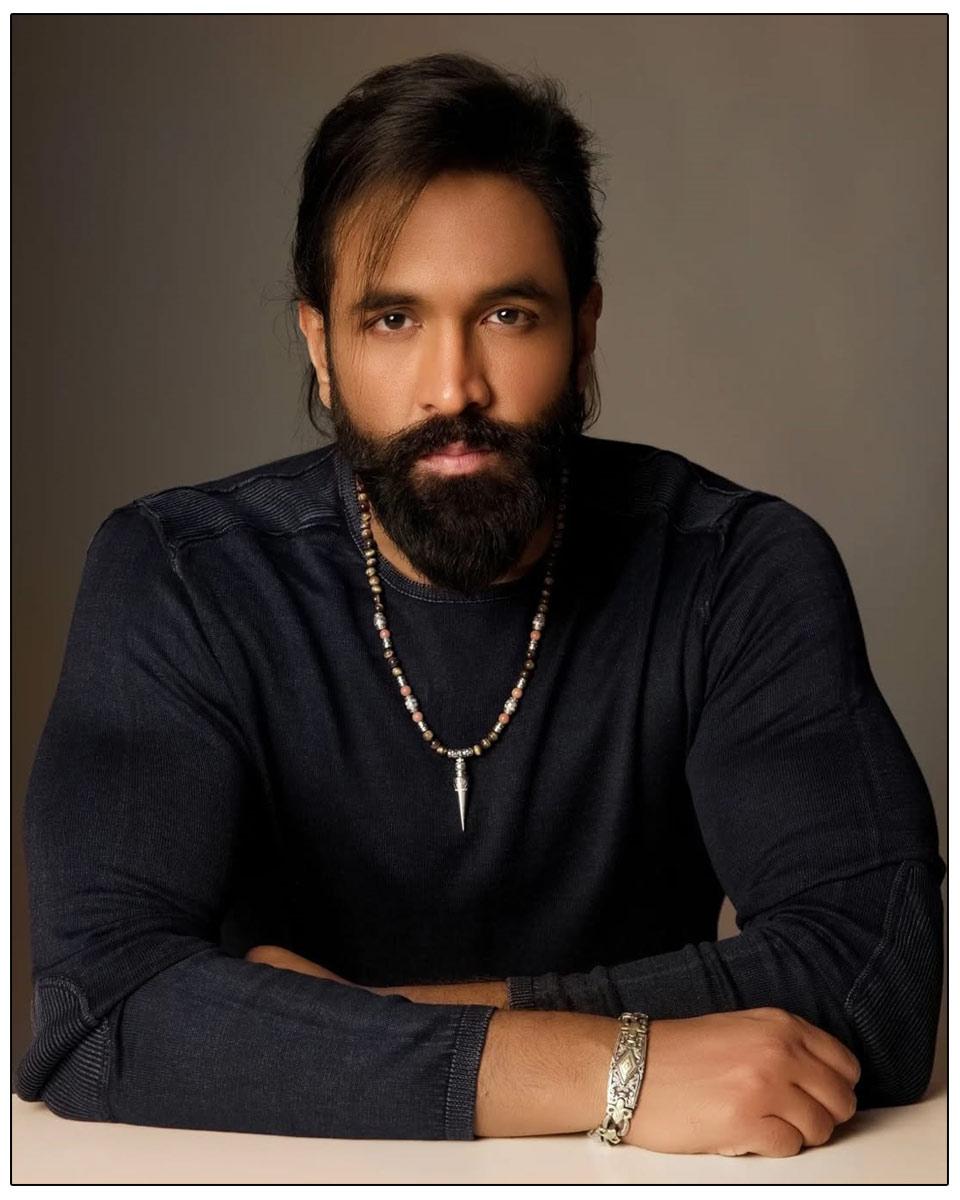 Manchu Vishnu Returns To Hyderabad Amidst Controversy