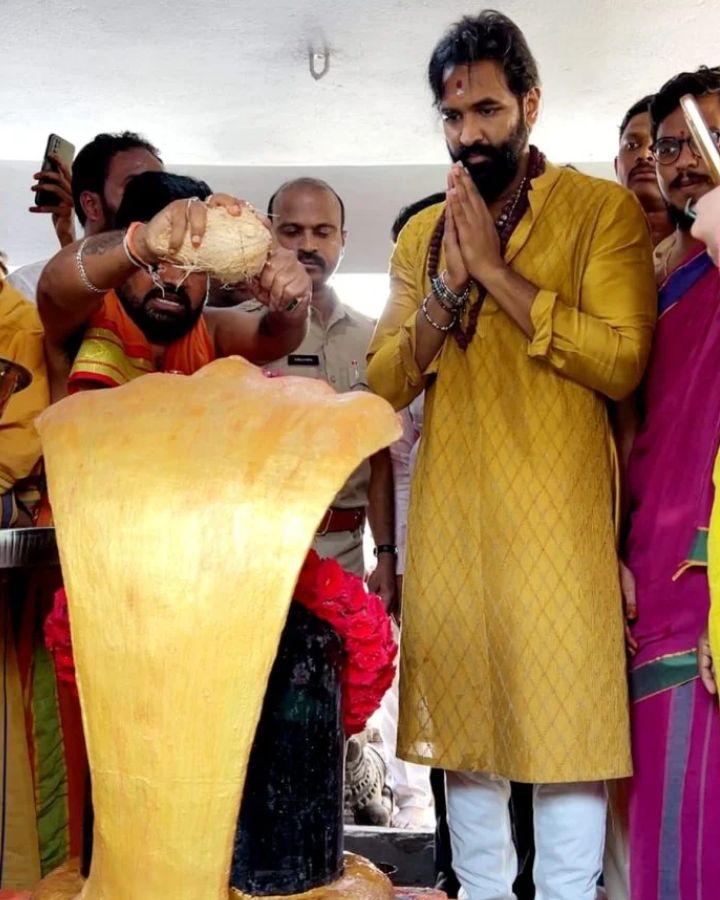 Manchu Vishnu visits Kannappa birthplace