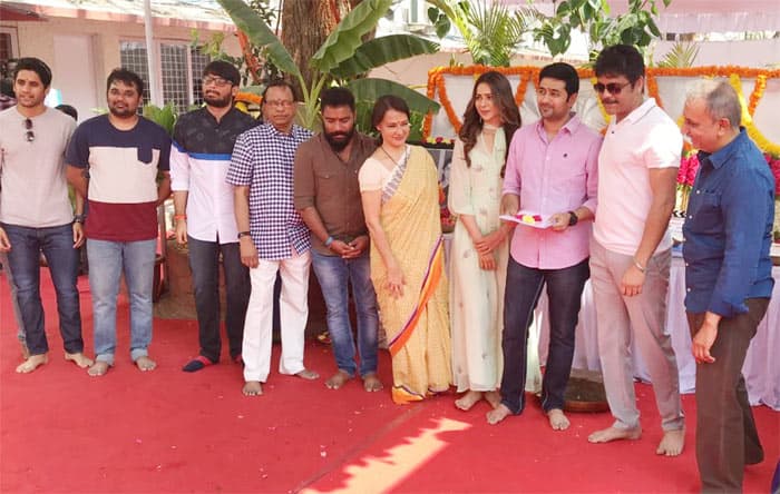 Pic Talk: Manmadhudu And Son