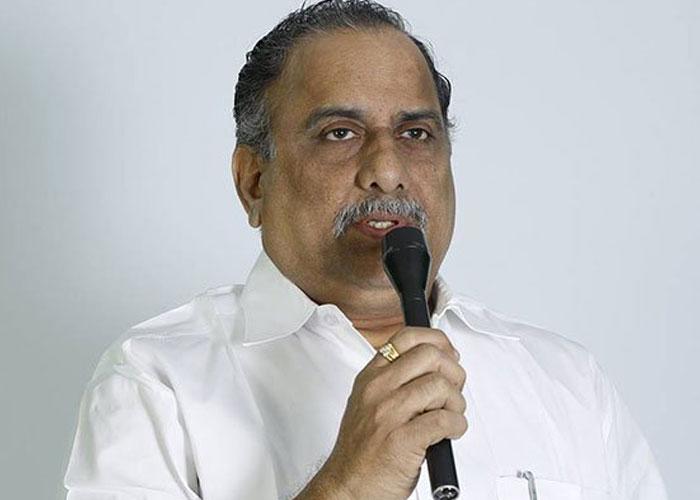 Mudragada Angry on YS Jagan on Kapus & Pawan