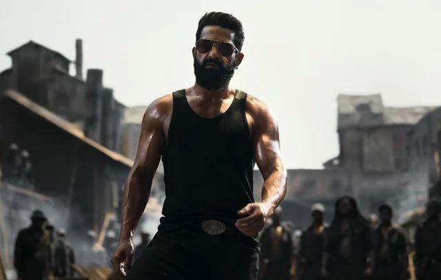 NTR braces for Dragon night shoot