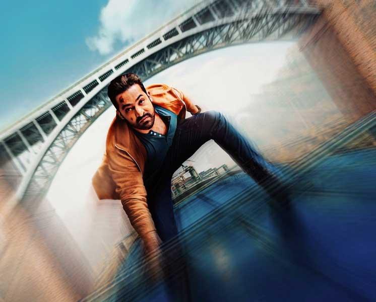 NTR intro explosion in War 2
