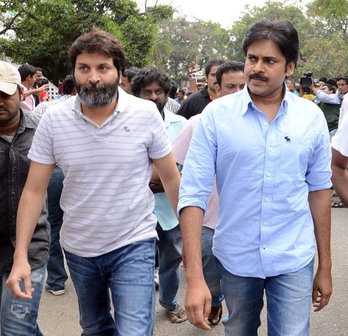 Pawan-Trivikram: Shocking Ceded Pre Biz!