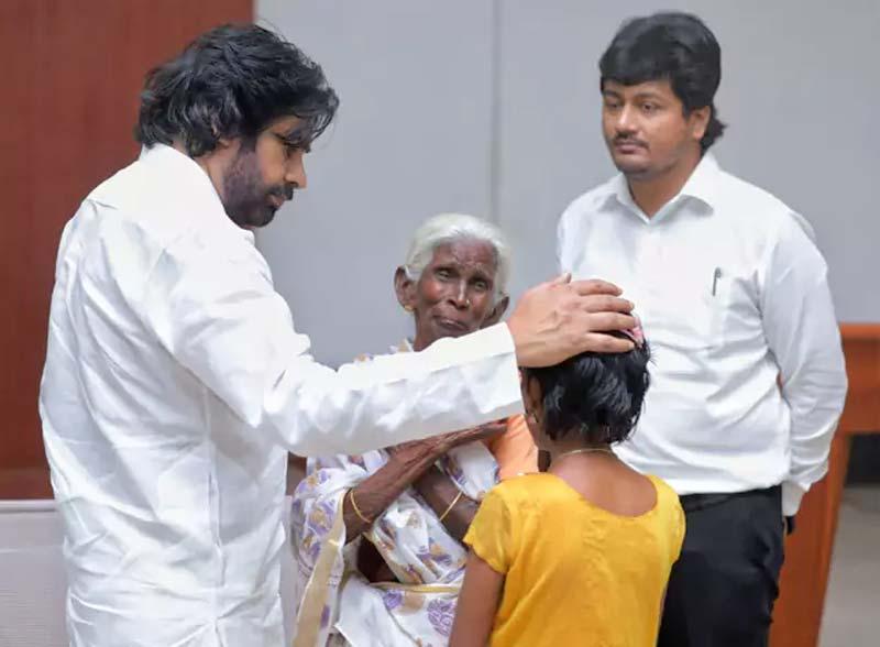 Pawan Kalyan delights 90 year old woman voter