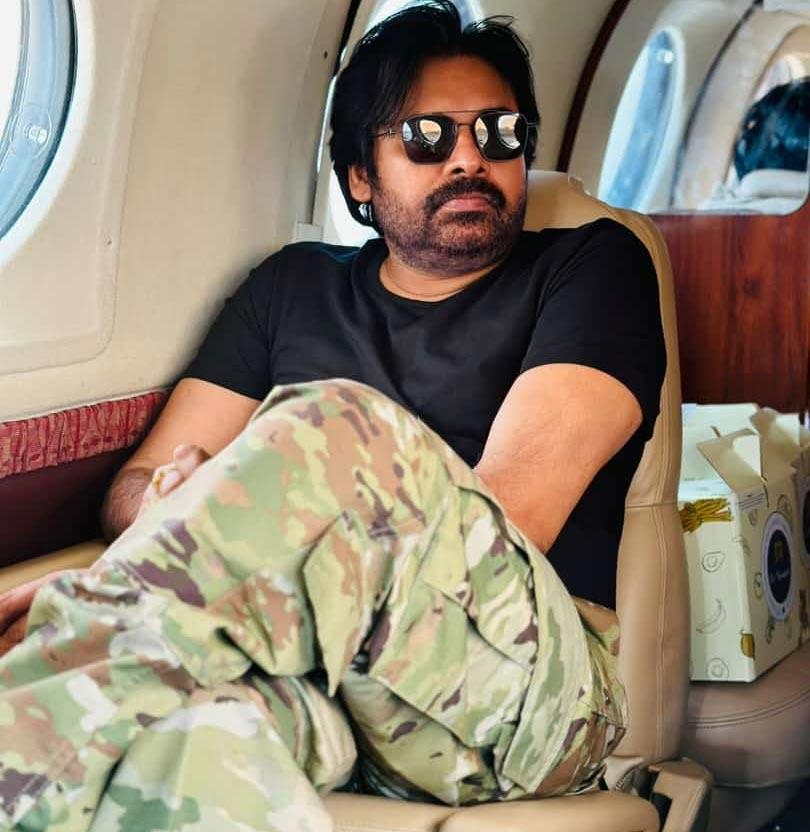 Pawan Kalyan new look creates a storm