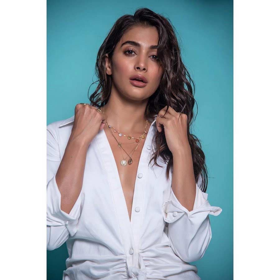 Pooja Hegde turns pretty in white