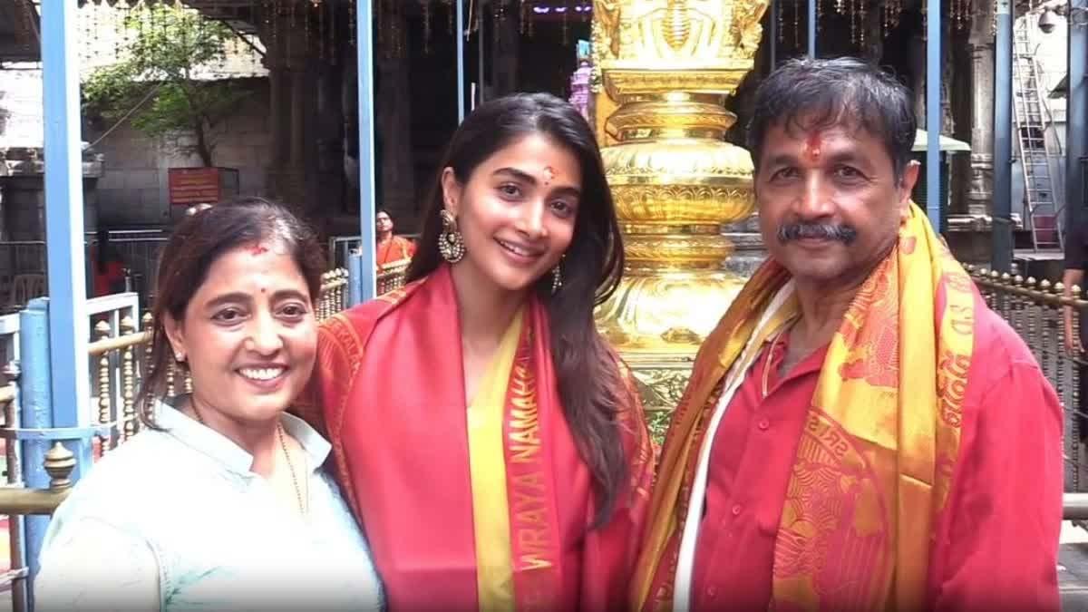 Pooja Hegde performs pooja at powerful temple