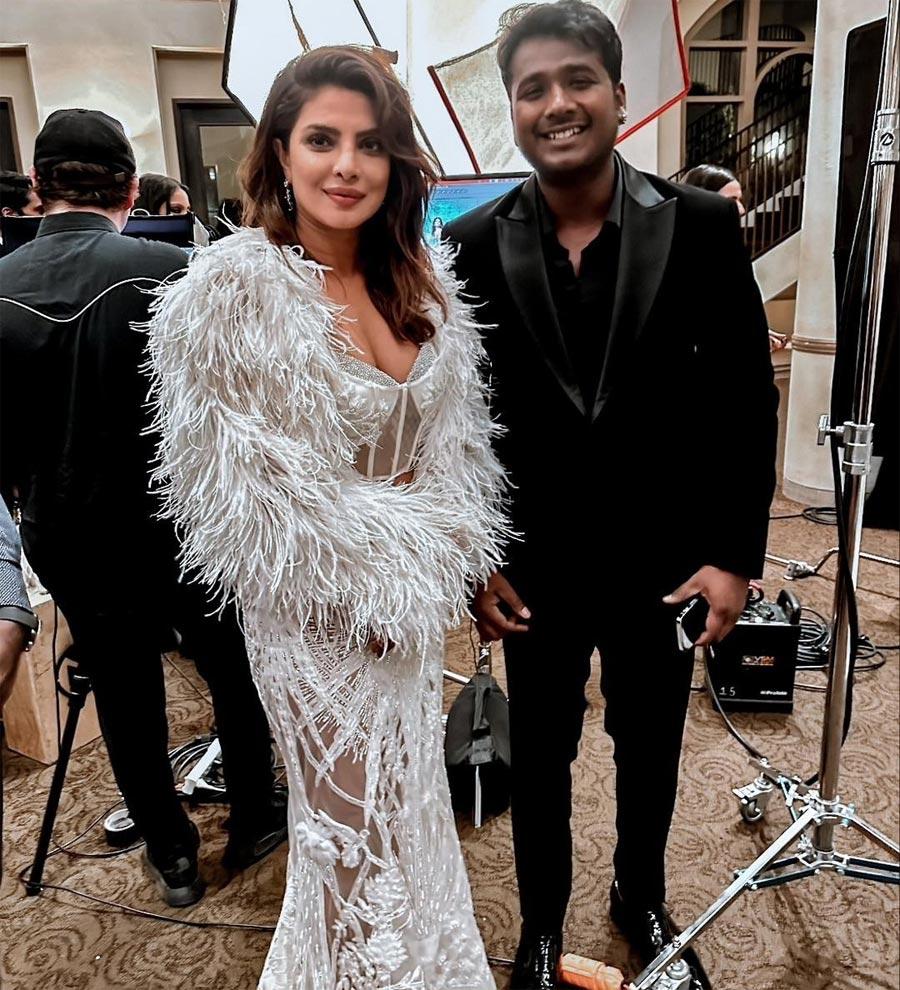 Rahul Shares Click With Priyanka Chopra