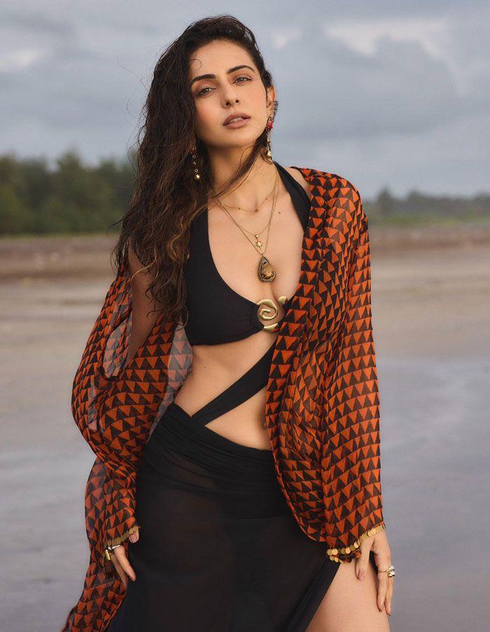 Rakul talks about Bollywood insecurity vs Tollywood