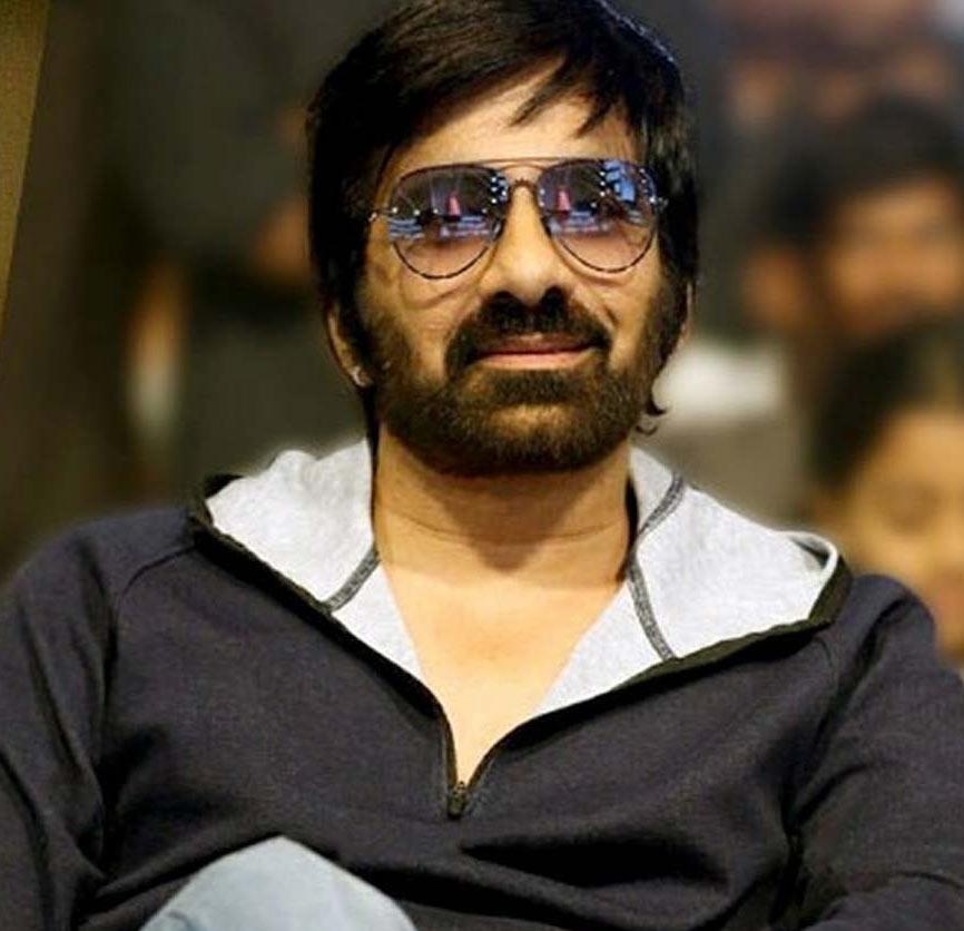 Raviteja's daring decision for his friend