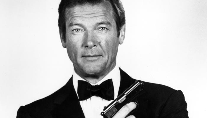 Roger Moore, James Bond Is No More!