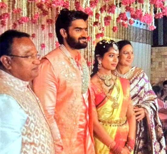 Karthikeya breaks hearts, gets engaged