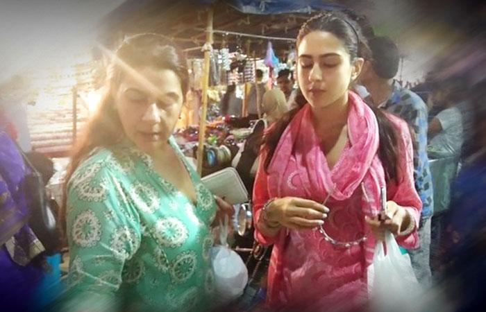 Star Daughter Hulchul In Charminar