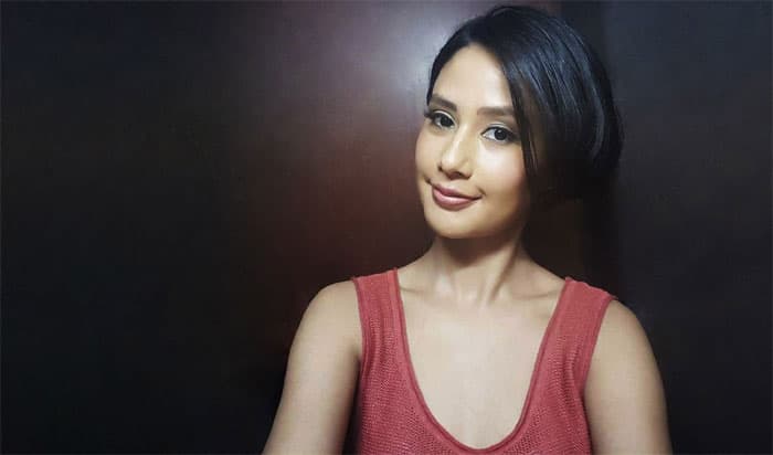 Airtel Girl In Awe Of Mahesh, Vijay
