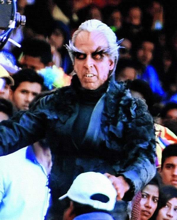 OMG! Shankar Makes B-Wood Hero Ugly in 2.0!