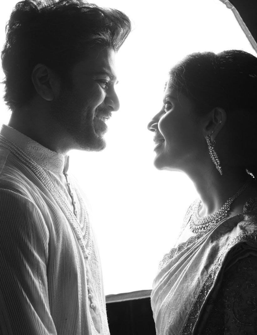 Sharwanand engaged, seeks blessings