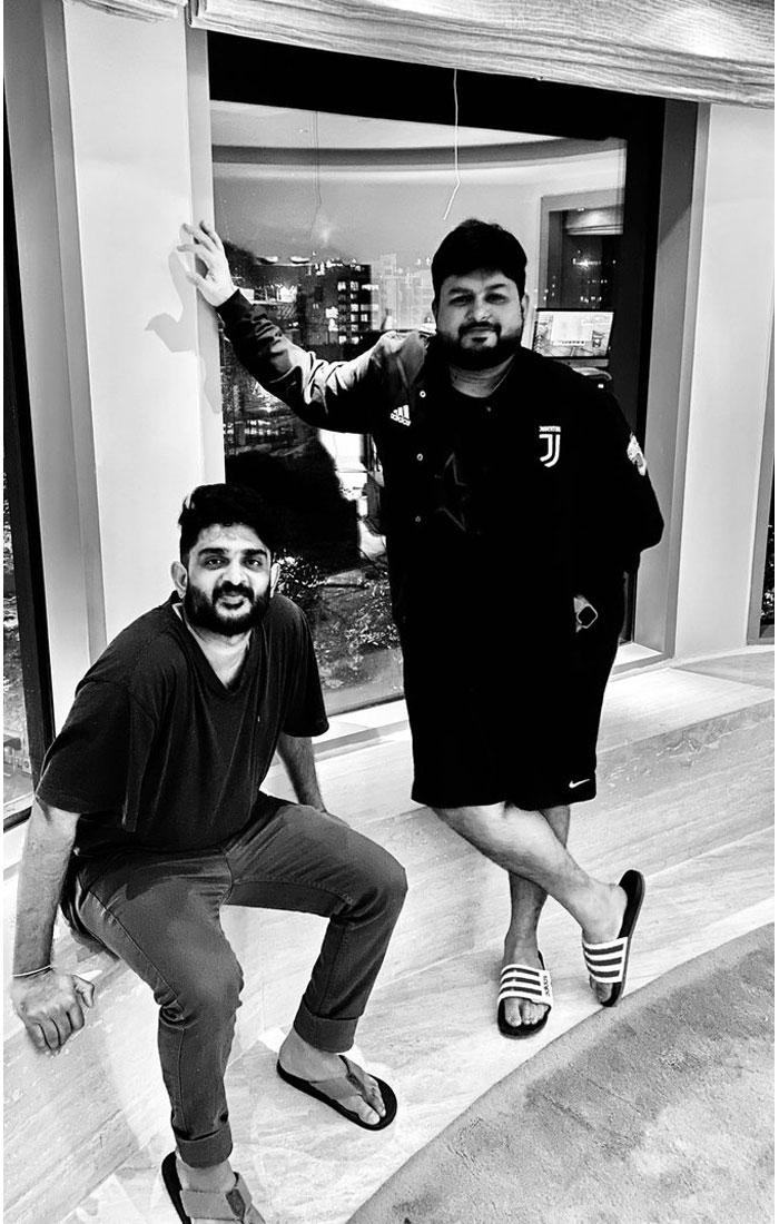 Sensational Singer Croons for Pawan