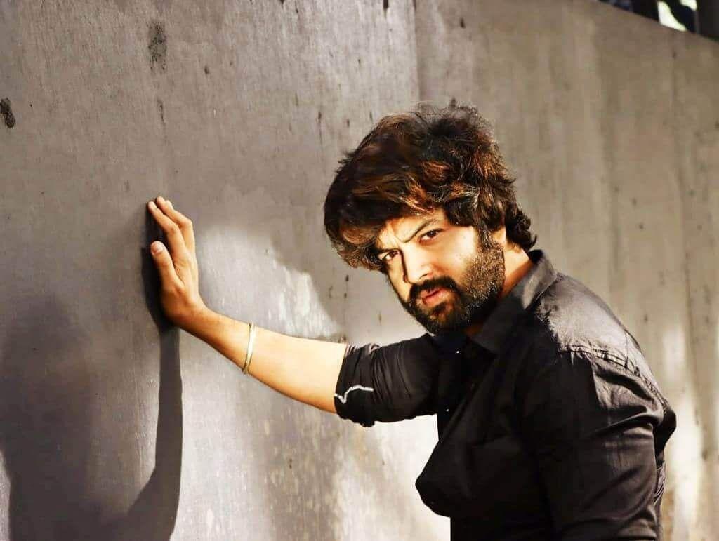 Bigg Boss Contestant Turns Hero
