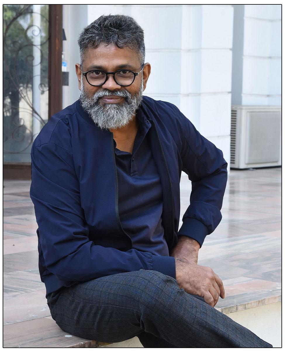 Sukumar Takes A Well Deserved Break After Pushpa 2 Success