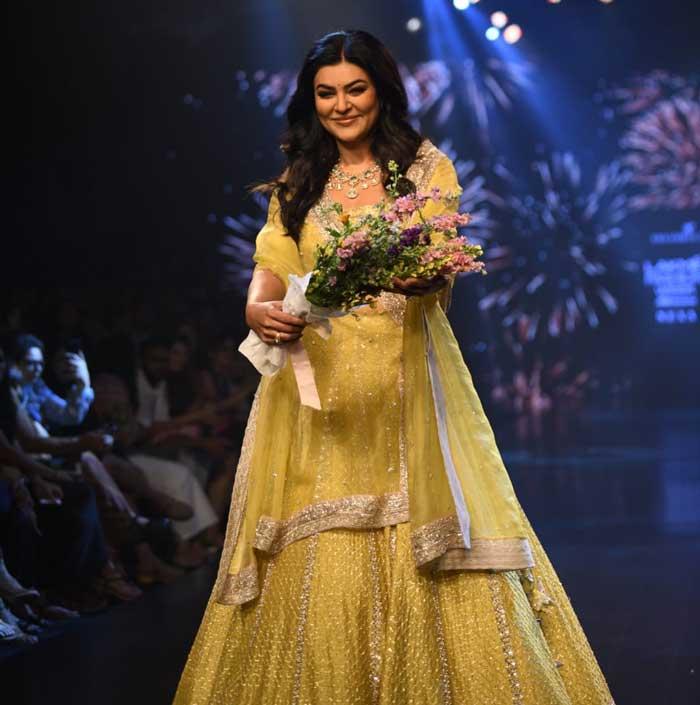 Fans hail Sushmita as the Ramp Queen