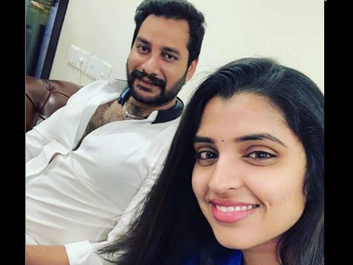 Anchor Syamala's Husband Arrested