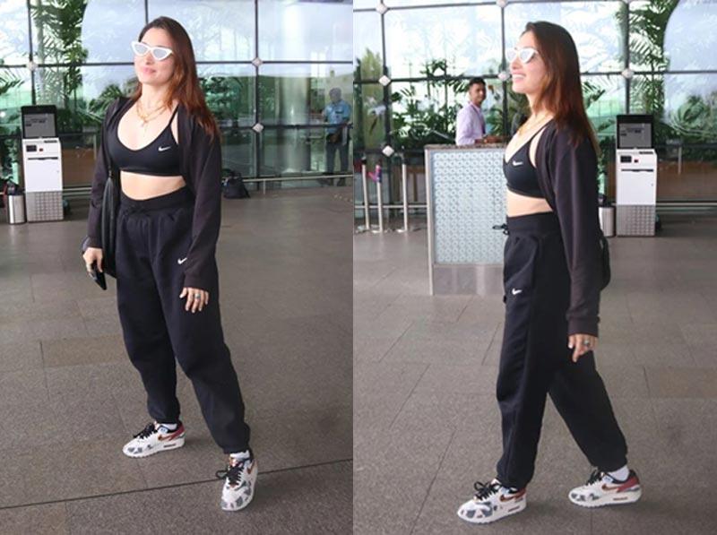 Tamannaah Dances To Kaavaalaa Song At Mumbai Airport