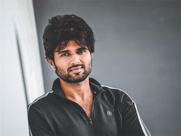 Vijay Deverakonda Experiencing Corona Scares