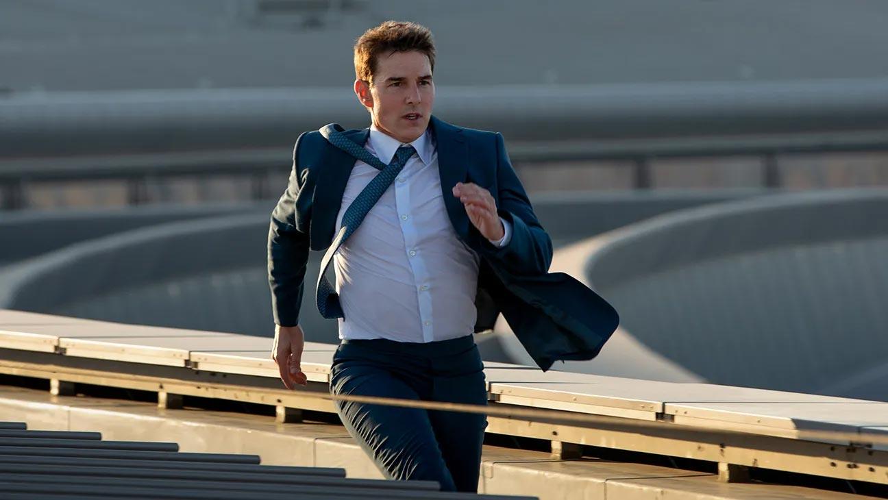 MI: Final Reckoning: Tom Cruise gravity defying stunts