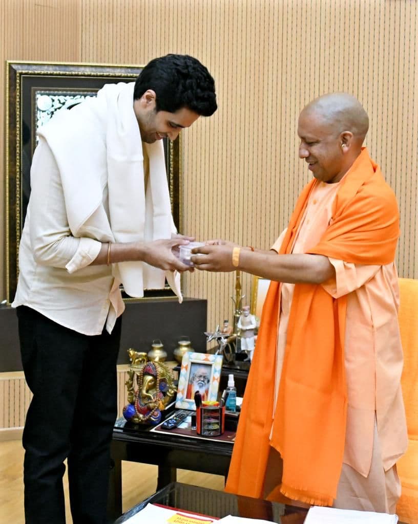 Major team's special moments with UP CM