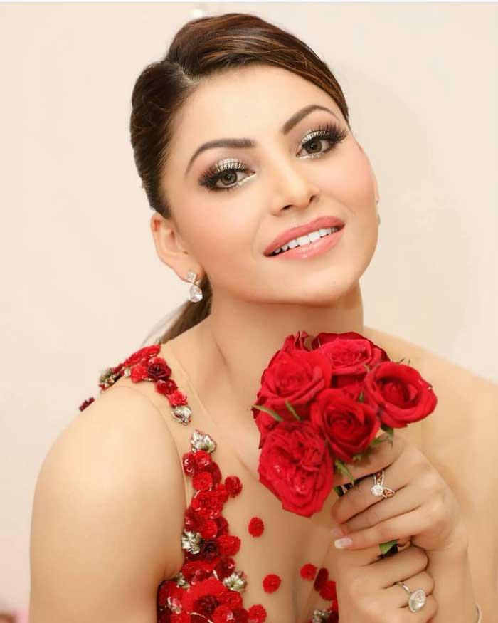 Urvashi Rautela reacts to the temple controversy