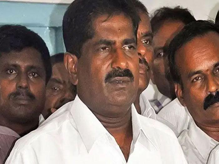 Vamsi's Strong Attack on Employees Betrayer