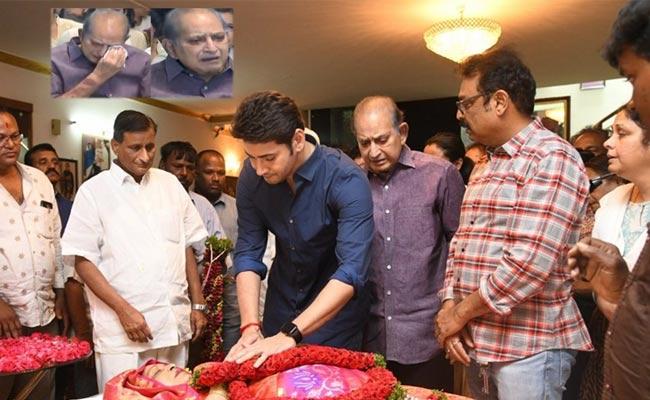 Vijaya Nirmala Death: Krishna Breaks Into Tears