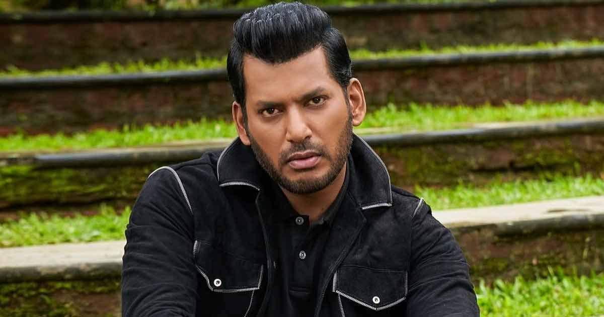 Vishal Looks Hale And Healthy At His Madha Gaja Raja Movie Premier