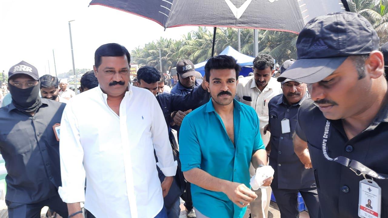 RC15: Vizag MLA in the sets of Ram Charan