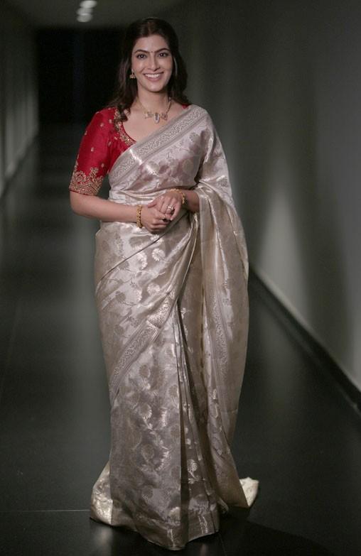 Varalaxmi Sarathkumar Photos