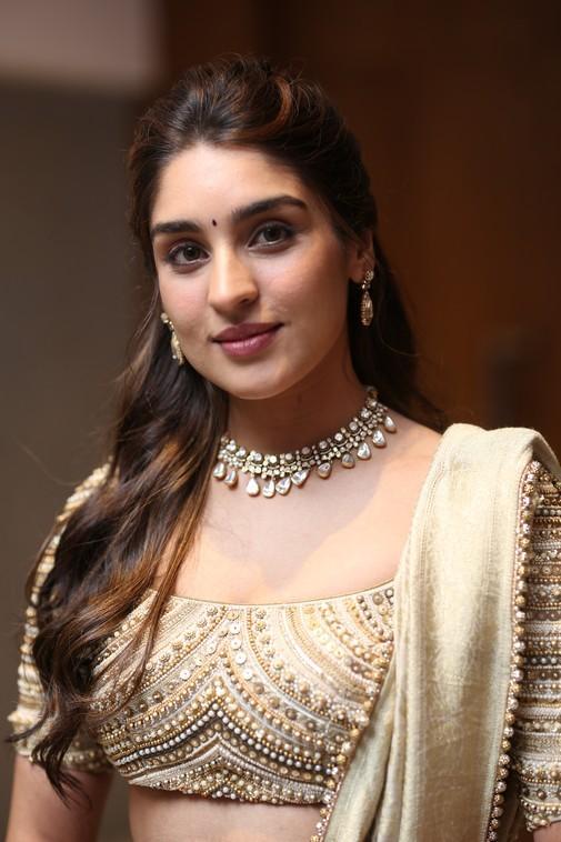 Yukti Thareja Photos