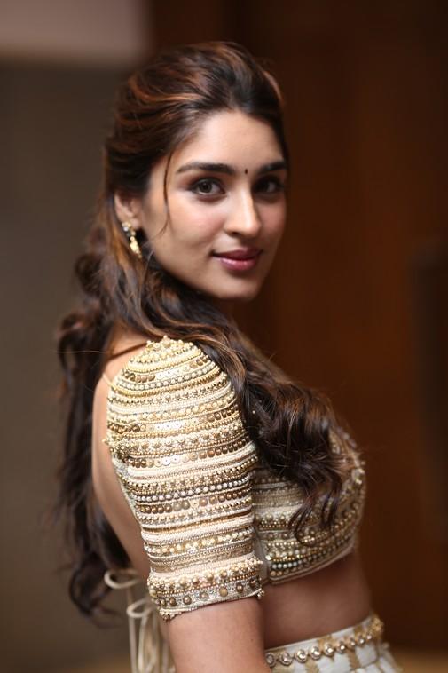 Yukti Thareja Photos