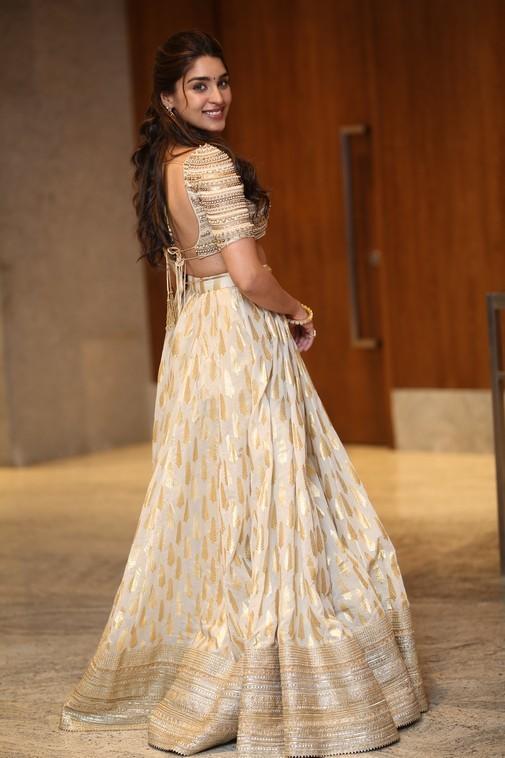 Yukti Thareja Photos