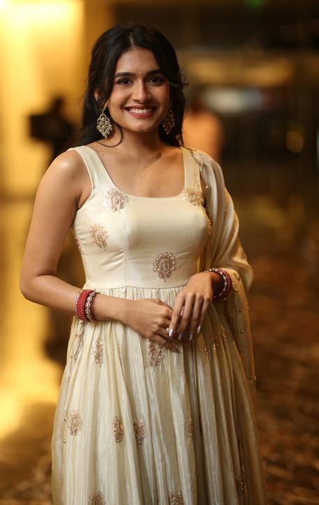Samyuktha Viswanathan Photos