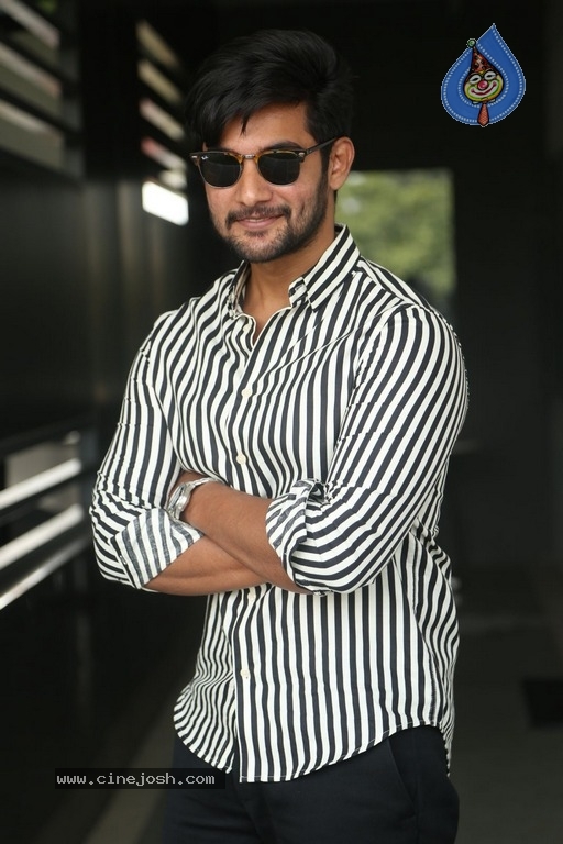 Aadi Latest Interview Stills - 5 / 21 photos