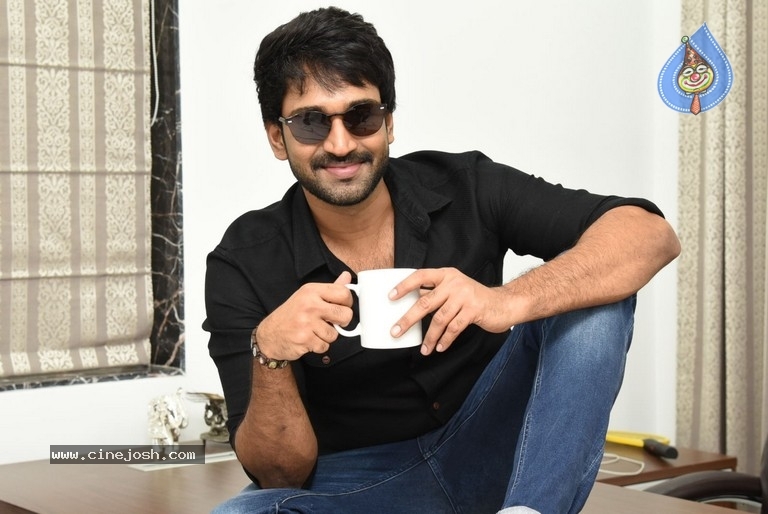 Aadhi Pinisetty Interview Stills - 4 / 50 photos