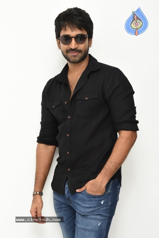 Aadhi Pinisetty Interview Stills - 15 / 50 photos