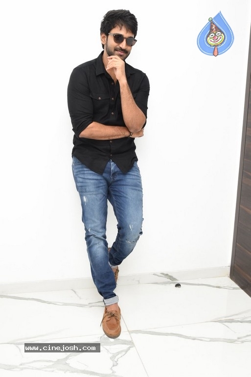 Aadhi Pinisetty Interview Stills - 37 / 50 photos