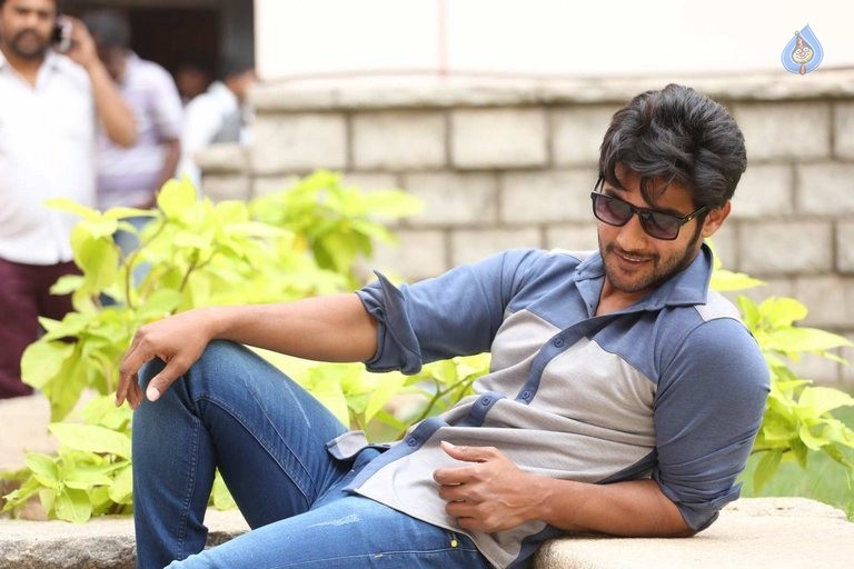 Aadi New Photos - 4 / 38 photos
