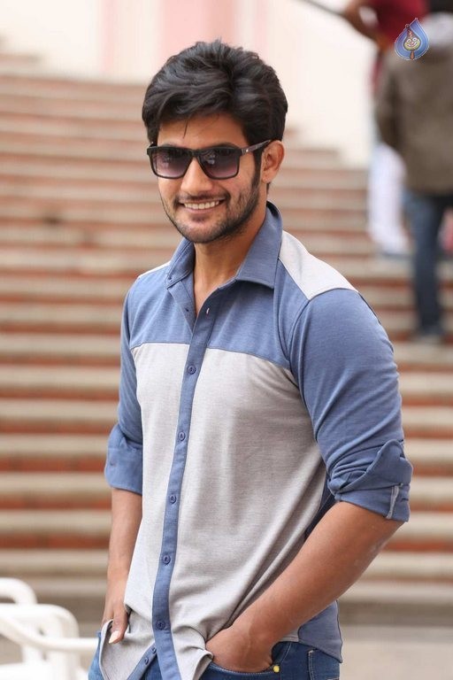 Aadi New Photos - 8 / 38 photos