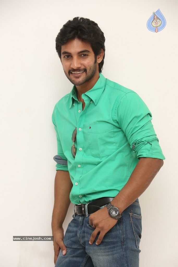 Aadi New Photos - 17 / 91 photos