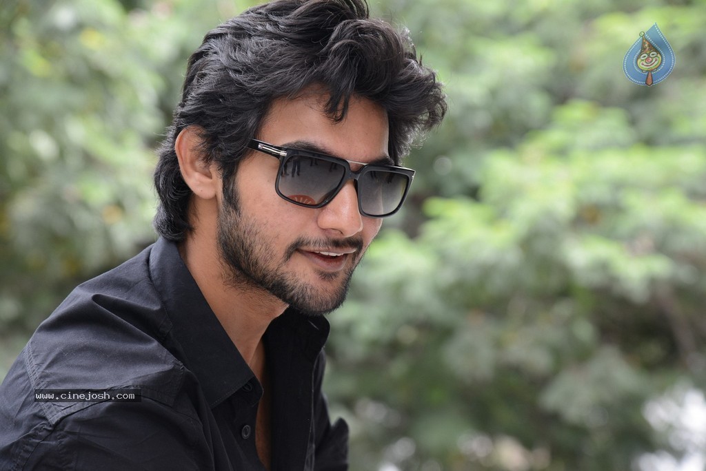 Aadi New Stills - 3 / 44 photos