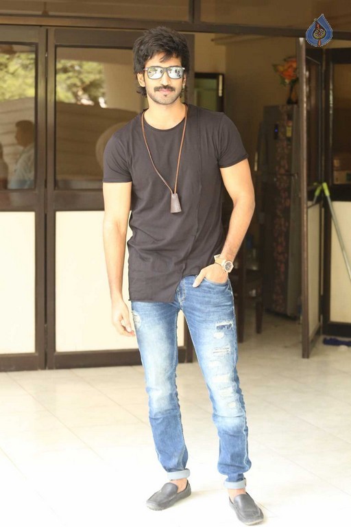 Aadi Pinisetty Interview Photos - 12 / 19 photos