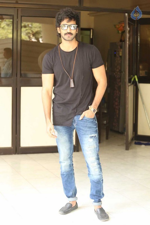 Aadi Pinisetty Interview Photos - 15 / 19 photos